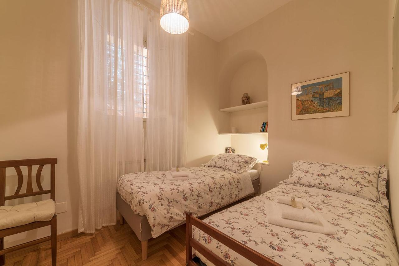 Apartment A Peaceful Retreat 2 Minutes From Piazza Navona - Fromhometorome Rom